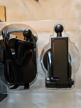 QUIKCELL DRIVEDOCK CHARGE Wireless Charging Car Mount
